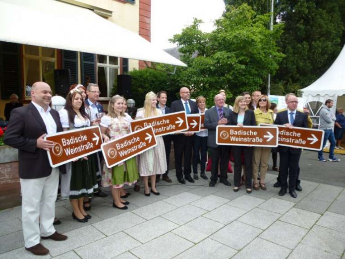 Die Badische Bergstraße verläuft nun Basel bis Weinheim.