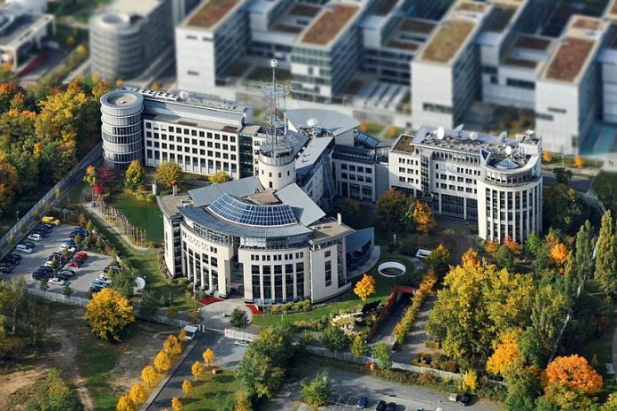 Areal und Hauptgebäudes von EUMETSAT in Darmstadt