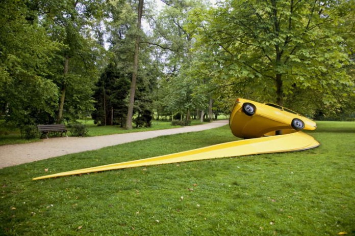 img-79348-Stefan-Rohrer_Yellow-Arrow_2011_klein.jpg