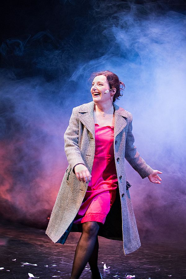 Foto zur 1. Wiederaufnahme mit der beliebten Schauspielerin Nicole Averkamp in „Heute Abend: Lola Blau“ am 18.09. im Alten Saal.