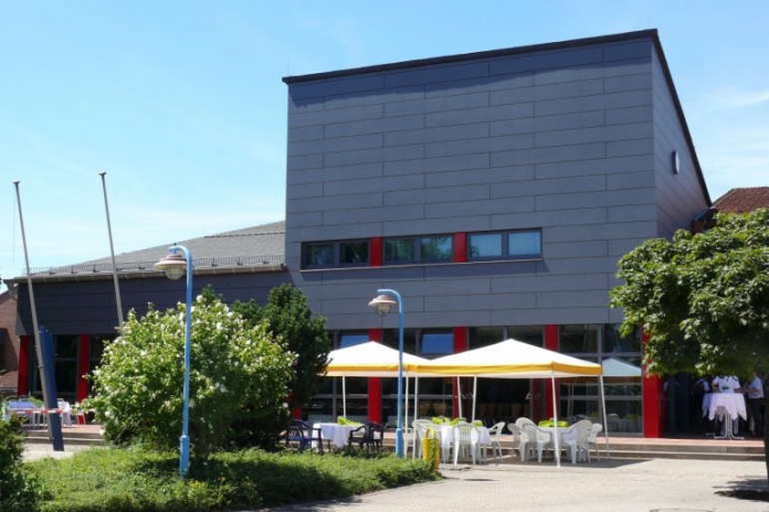 Energetisch und optisch verbessert: Mensa des Pfalzinstituts für Hören und Kommunikation in Frankenthal