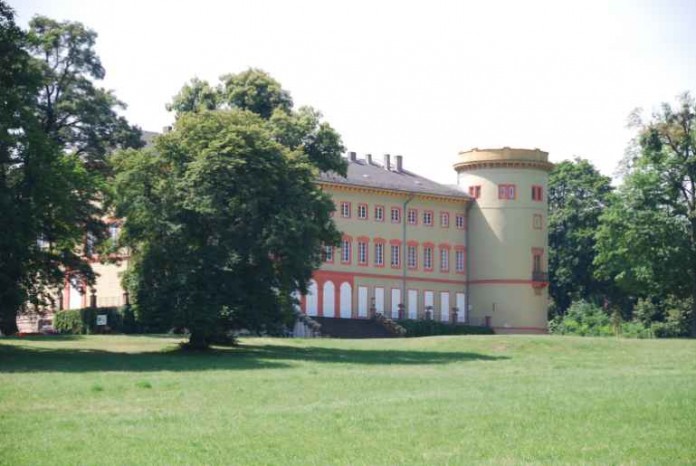 Das Herrnsheimer Schloss in Worms (Foto: Stadtverwaltung Worms)-