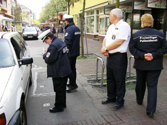 Freiwilliger, ehrenamtlicher Polizeidienst? In Viernheim ist das möglich. Bewerbungen dürfen noch bis 15. September eingereicht werden