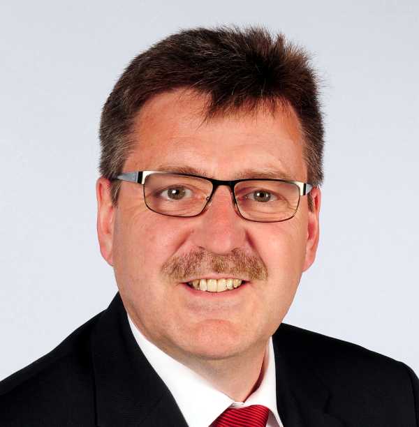 Gerhard Schönfelder, Leiter Immobilienvermittlung der Sparkasse Vorderpfalz: Seit dem 13. Juni 2014 gilt für Maklerverträge ein 14-tägiges Widerrufsrecht, das Mieter und Käufer besser schützt
