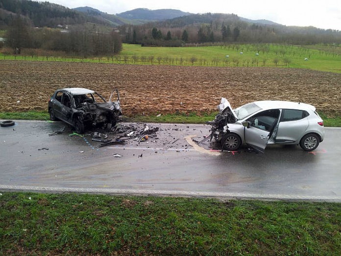 Beim Unfall im Acherner Ortsteil Mösbach verstarb die Fahrerin eines Renaults