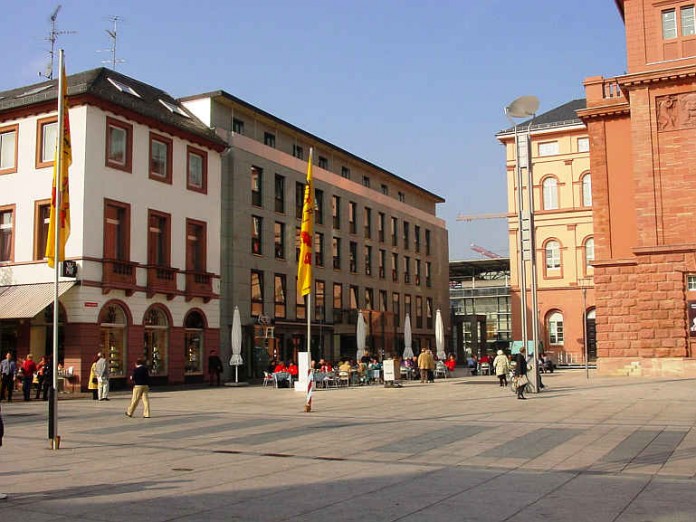 Bisheriger Sitz des Deutschen Weinfonds (DWF), der Deutschen Weinakademie (DWA) und des Deutschen Weininstituts (DWI) in der rheinland-pfälzischen Landeshauptstadt Mainz