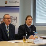 Polizeipräsident Wolfgang Erfurt (Behördenleiter Polizeipräsidium Westpfalz) und Polizeidirektor Franz-Josef Brandt (Leiter Polizeidirektion Kaiserslautern)