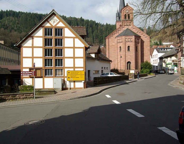 Die Alte Samenklenge in Elmstein ist ab 15.03.15 regelmäßig geöffnet