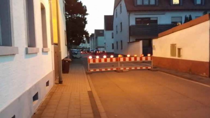 Die Sperrung ist in Höhe Hausnummer 43