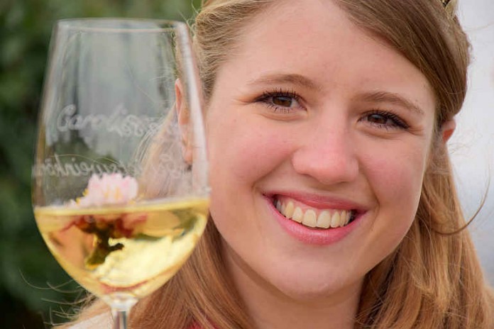 Caroline Guthier, amtierende Bergsträßer Weinkönigin