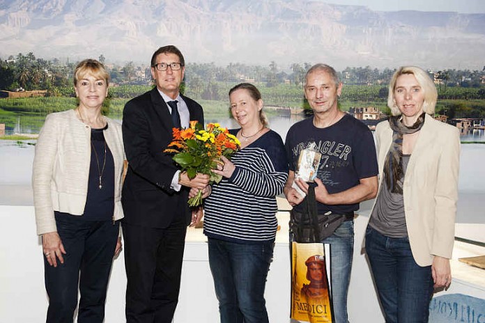 v.l.: Dr. Susanne Wichert, Kulturbürgermeister Michael Grötsch, Anite Meldt, Wolfgang Dziuballe und Dr. Gabriele Pieke
