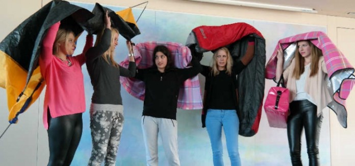 Zur Ausbildung im Landratsamt Karlsruhe gehören auch Elemente der Theaterpädagogik