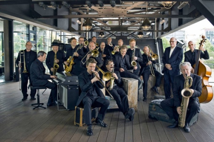 Die hr-Bigband 2016/2017 (Foto: hr/Dirk Ostermeier)