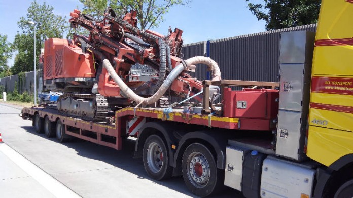 Der LKW war zu hoch und hatte defekte Reifen