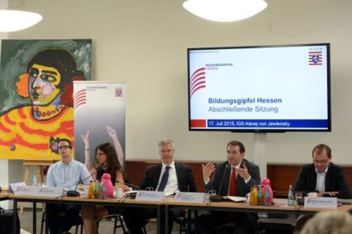 Eine Herausforderung: Die Umorientierung in der Bildungspolitik
