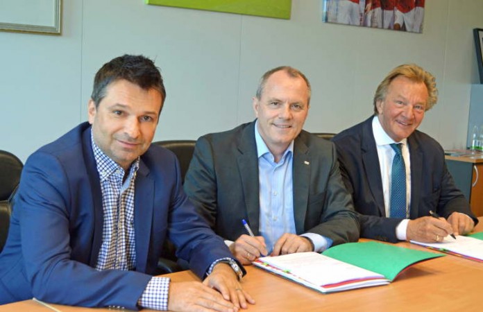 v.l.n.r. Christian Heidel (Manager 1. FSV Mainz 05), Reinhardt Weinberger (Geschäftsführer Infront Germany) und Harald Strutz (Präsident 1. FSV Mainz 05)
