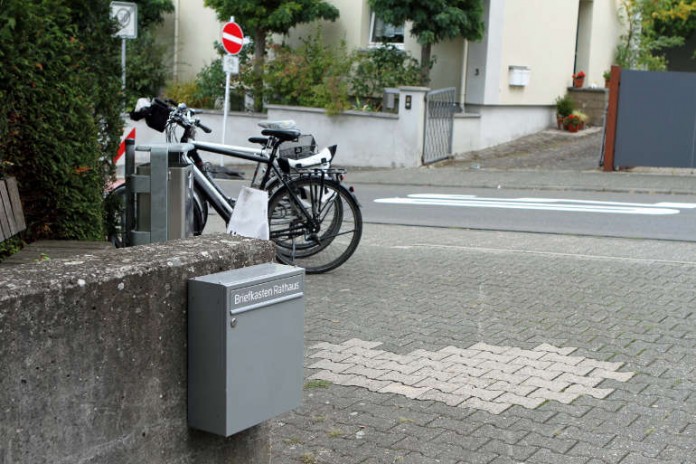 Die Stadt Ingelheim hat einen zusätzlichen Briefkasten aufgehängt
