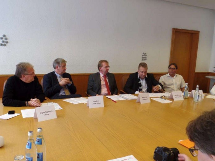Foto von der Pressekonferenz