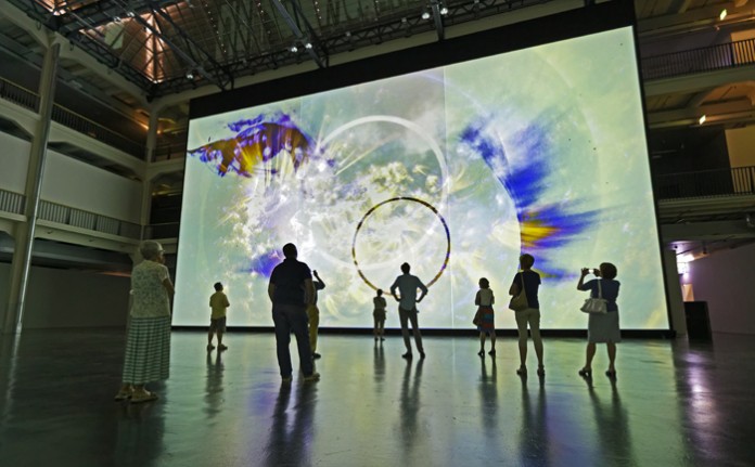GLOBALE: Ausstellung des ZKM in Karlsruhe