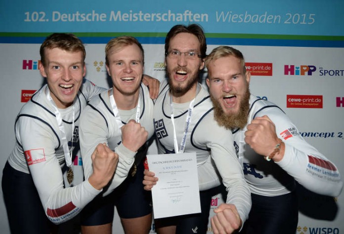 Der siegreiche Bremer Doppelvierer mit Tim Knifka, Nils Hülsmeier, André Müller und Malte Prohn