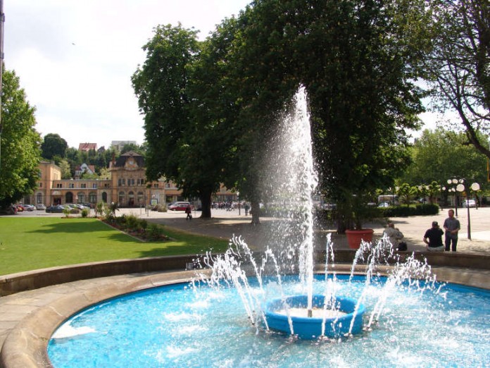 Der Brunnen am Bahnhofsvorplatz (Foto: Rolf Schädler)