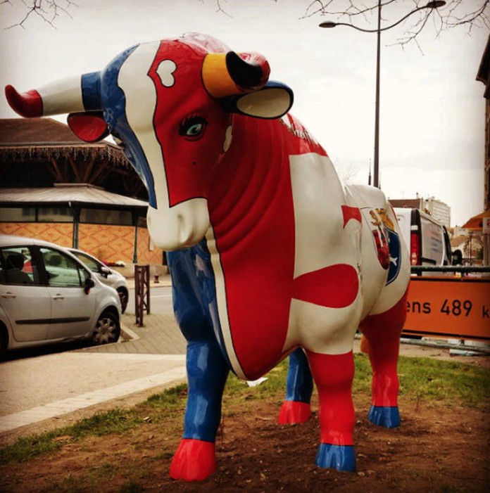 Der Jubiläums-Stier in Poissy
