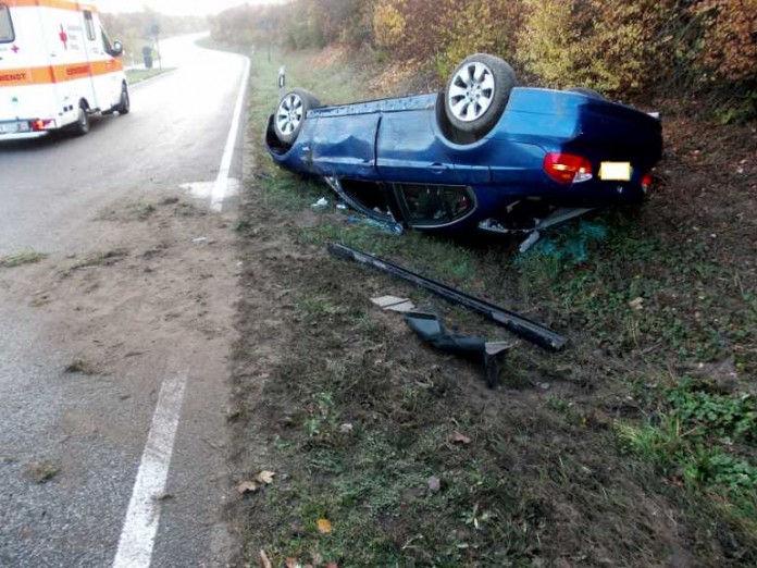 Die Beifahrerin wurde schwer verletzt