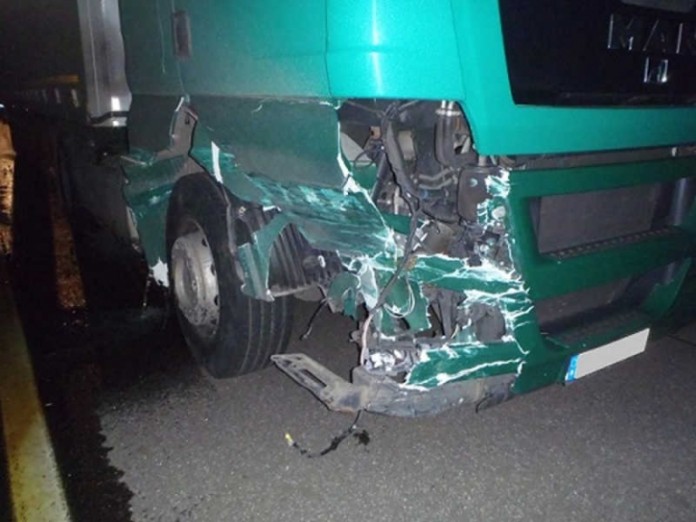 Der beschädigte LKW