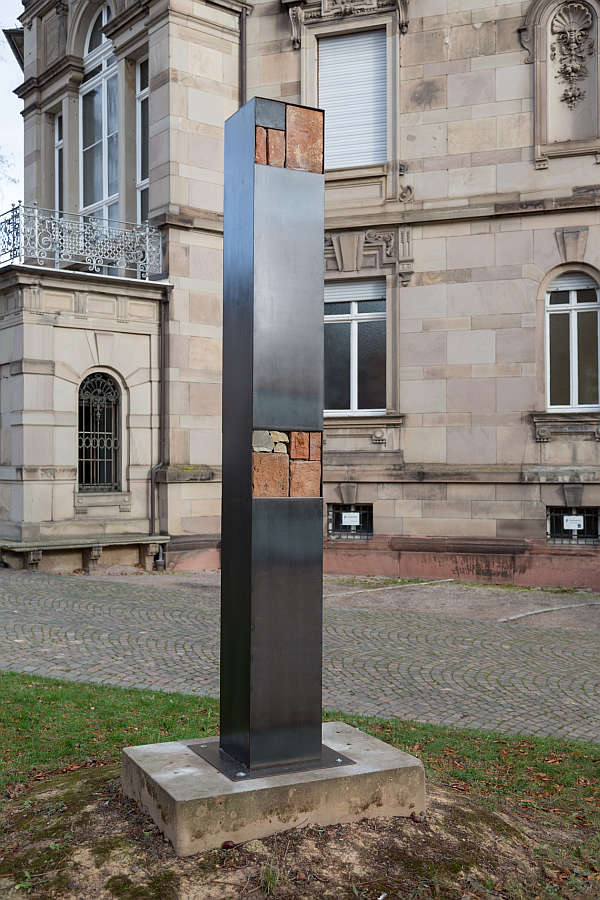 Madeleine Dietz Säule