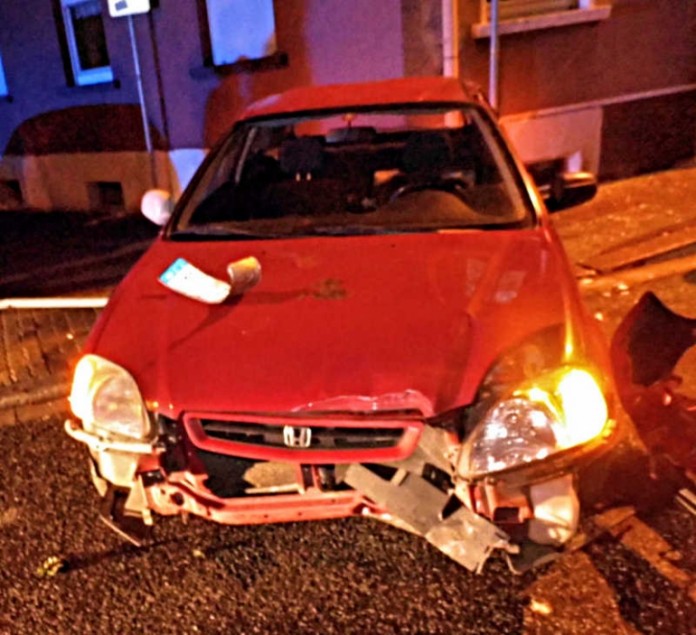 Es blieb beim Blechschaden - Der Fahrer hatte Glück