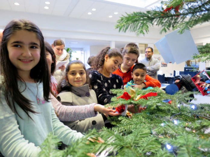 Der Kinderwunschbaum steht im Bürgerbüro