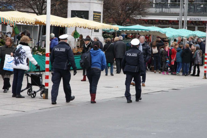 Eine mutmaßliche Taschendiebin wurde festgenommen