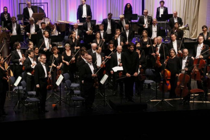 Erfolgreich: das Orchester des Pfalztheaters in der Fruchthalle