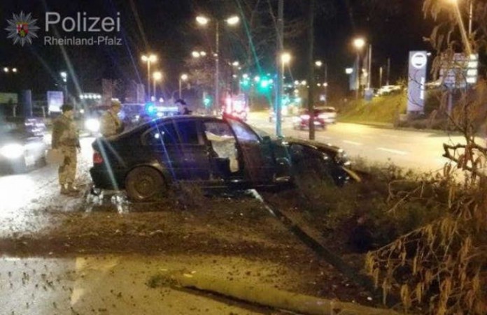 Drogen sind auch während der Fahrt mit einem Fahrzeug keine gute Idee