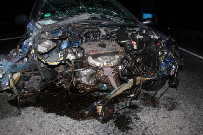 Unfallbeschädigter Peugeot