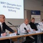 Prof. Adler (l.) bei der Begrüßung