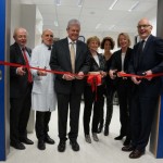 v.l.: Prof. Wolfgang Herzog, Dekan, Prof. Hugo Katus, Kardiologie, Dietmar Hopp und Gattin Anneliese Hopp, Stiftungsleiterin Katrin Tönshoff, Irmtraut Gürkan, Kfm. Direktorin, Prof. Guido Adler, Ltd. Ärztlicher Direktor