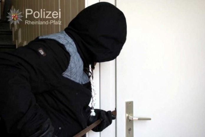 Symbolbild Polizei, Einbruch, Diebstahl © Polizei RLP