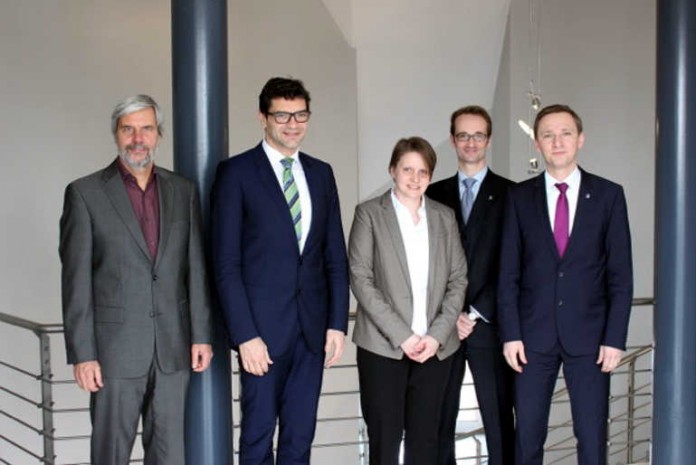 Michael Schurich (GBS), Prof. Dr. Salvatore Barbaro (Staatssekretär Finanzministerium Rheinland-Pfalz, Juniorprof. Dr. Tersluisen, Prof. Dr. Kurzrock, Prof. Dr. Pahn