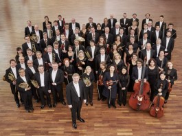 Die Deutsche Staatsphilharmonie unter der Leitung von Karl-Heinz Steffens (Foto: Stefan Wildhirt)