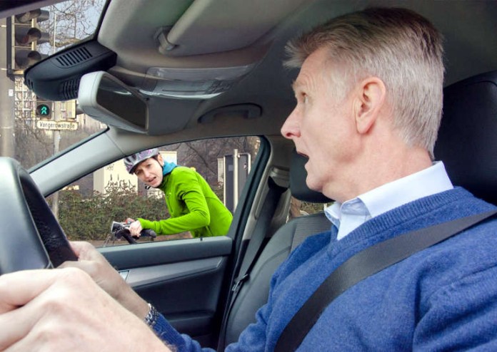 Deutlicher Anstieg der Abbiegeunfälle im Radverkehr - Radler unter den Berufspendlern und Studenten fahren vorsichtiger