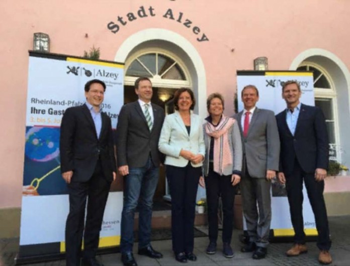 Ministerpräsidentin Malu Dreyer bei der Vorstellung des Festprogramms für den Rheinland-Pfalz-Tag 2016 in Alzey
