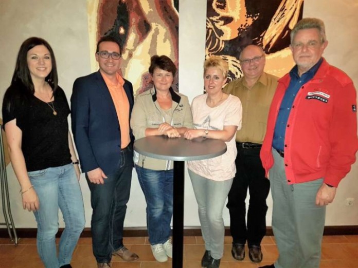 Einstimmig gewählt (v. l.): Eva Becker (Kassenprüferin); Michael Braun (1. Vorsitzender); Anette Kloos (2. Vorsitzende); Cornelia Schmitteckert (Kassenprüferin); Dieter Godyniak (Schatzmeister); Günter Dreyer (Geschäftsführer)