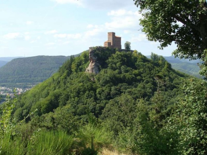 Die Burg Trifels bei Annweiler