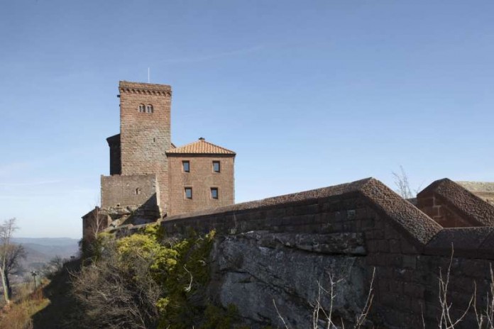 Totale der Burg Trifels im Pfälzer Wald (Foto: GDKE Rheinland-Pfalz / Pfeuffer)