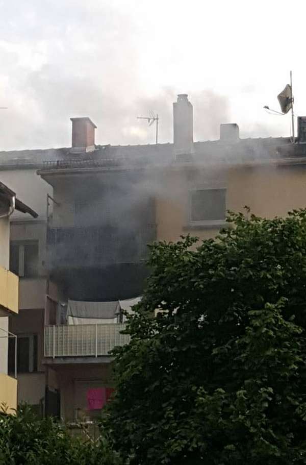 In der Moltkestraße brannte eine Wohnung (Foto: Marc-Daria Schulmeyer-Wlizlo)