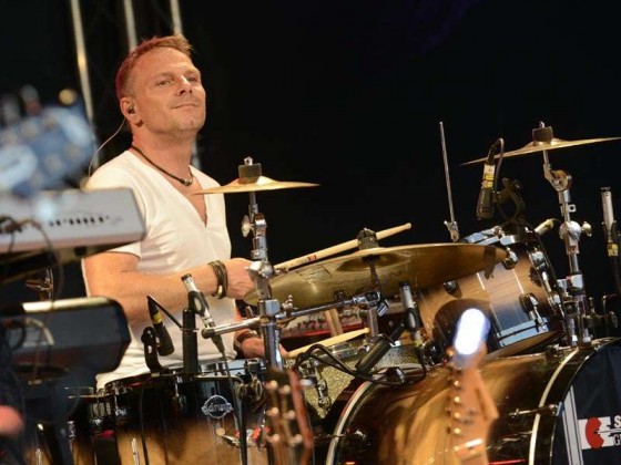 Drummer Oly Wahner (Foto: Helmut Dell)