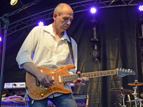 Gitarrist Al Leisner (Foto: Helmut Dell)