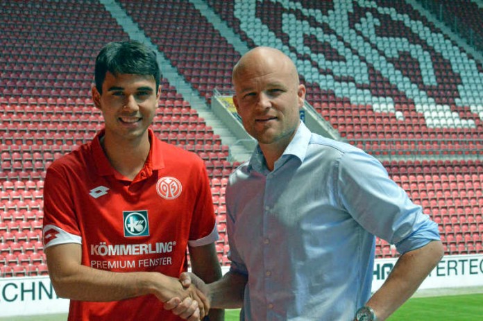 Holtmann_Schroeder_Mainz 052016 Gerrit Holtmann und 05-Sportdirektor Rouven Schröder in der Coface Arena (Foto: Mainz 05)