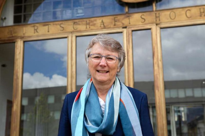 Barbara Windscheid löst zum 1. Januar langjährige Kanzlerin Dr. Susann-Annette Storm ab Barbara Windscheid übernimmt zum 1. Januar 2017 das Amt der Kanzlerin der Universität Mannheim (Foto: Universität Mannheim)